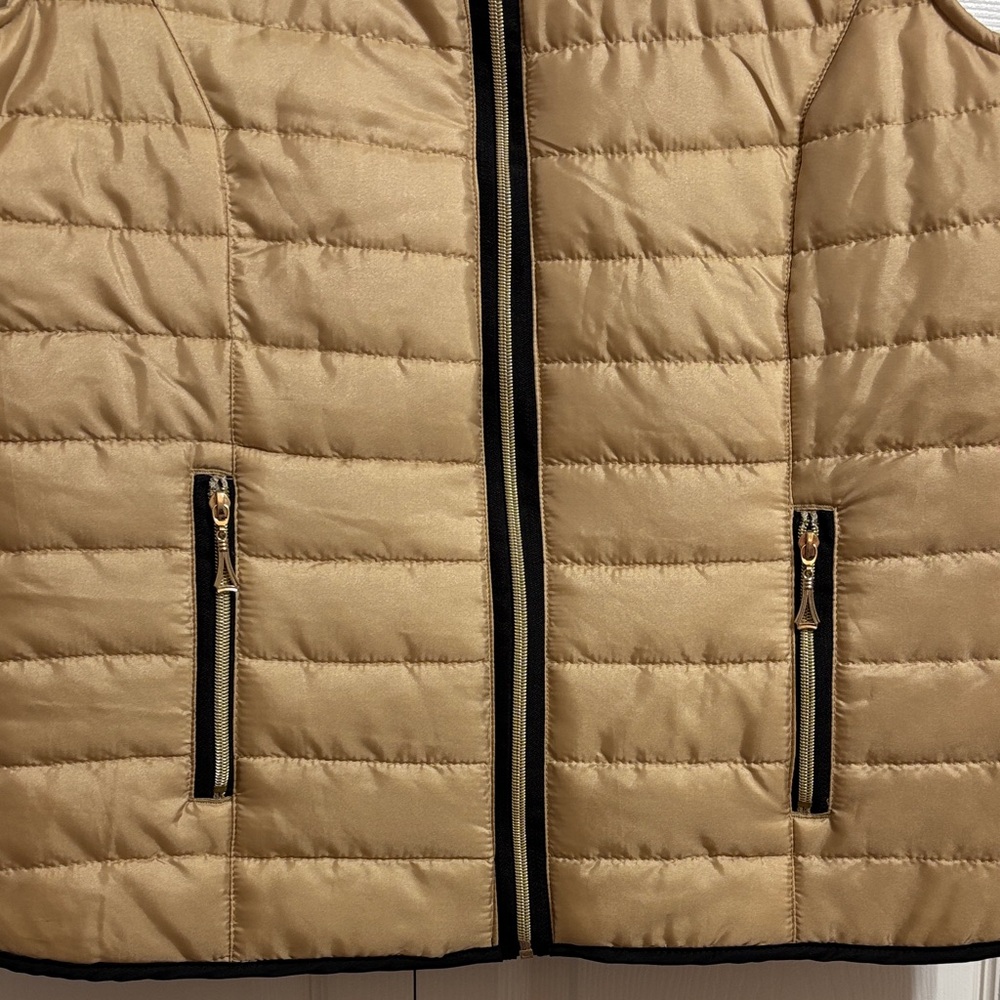 Hannah Beige Quilted Vest - Picture 6 of 12